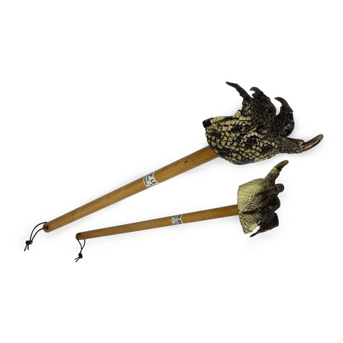 CROCODILE, BACK SCRATCHERS FOOT